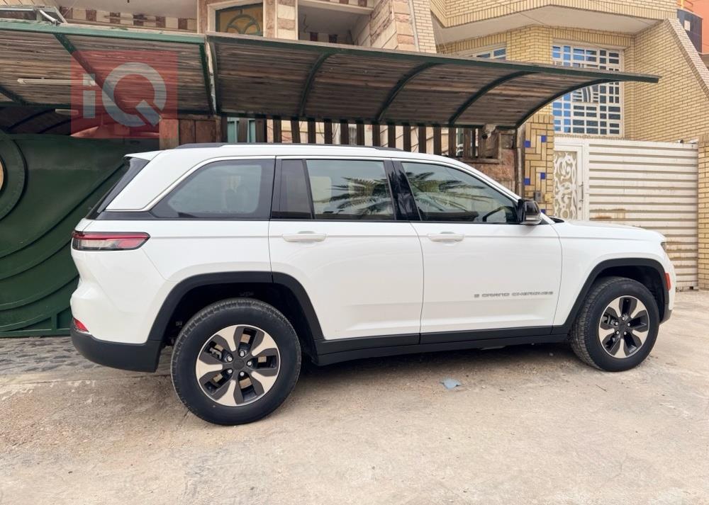 جيب جراند شيروكي